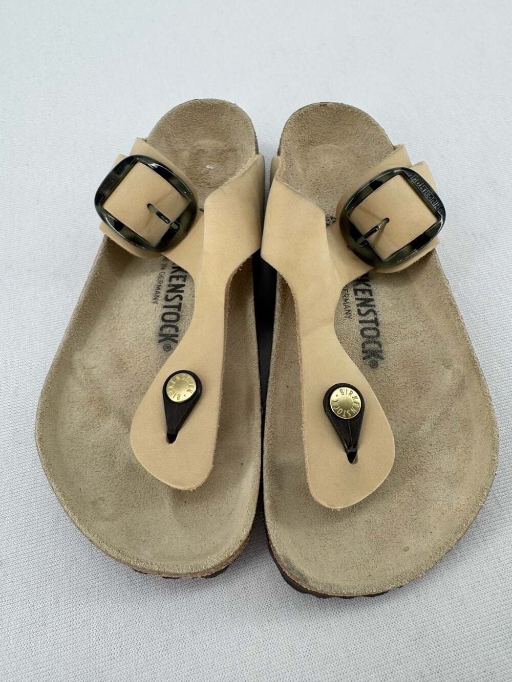 Birkenstock Gizeh Big Buckle Size 38 Sand Leather Sandals